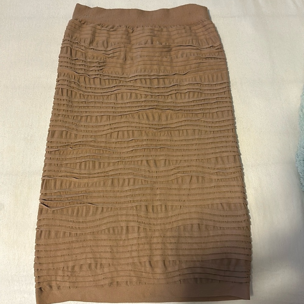 Nude bodycon skirt